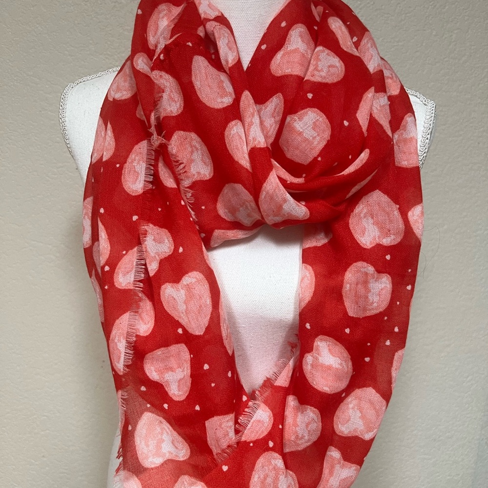 Chic Red Heart Pattern Scarf